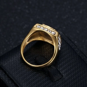 Gold-plated titanium steel ring with Philippine eagle motif and sparkling rhinestones