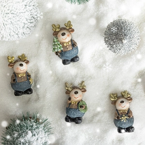 Christmas Reindeer Figurine Resin Miniature Desktop Ornament Festive Home Office Table Decoration Cartoon Animal Statue