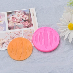 Silicone feather mold for fondant and DIY baking tool with detailed feather patterns