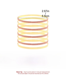 Detailed size specifications for a ten-piece gold and rose gold metal bangle set
