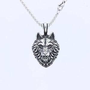 Retro stainless steel wolf head pendant necklace with 3D punk carving for men
