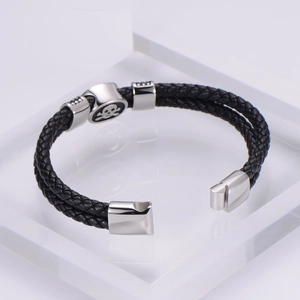 Hand-woven black leather double-row bracelet with silver skull magnetic clasp