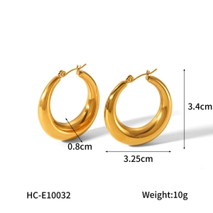 Polished gold hollow hoop earrings with 3.4cm height and 0.8cm thickness dimensions