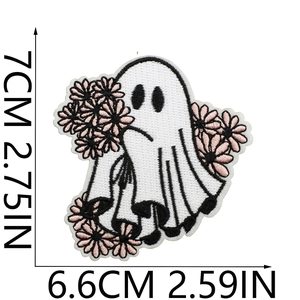 Detail view of a ghost embroidery patch holding pink daisies with dimensions 7x6.6cm