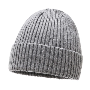 Bonnet en tricot gris épais pour l'hiver, bonnet unisexe minimaliste en maille côtelée