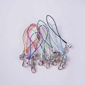 Cordini colorati fai-da-te con chiusura a moschettone per cellulari e accessori vari