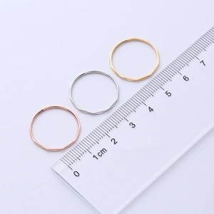 Detailed measurement of minimalist stainless steel rings in gold, silver, and rose gold