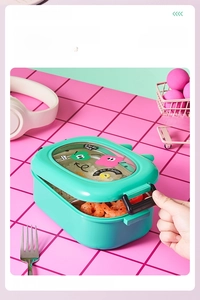 Detail view of leakproof mint green bento box with 304 stainless steel and secure latches