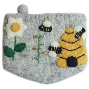 Handmade wool felt coin purse with daisy and bee needle felted pattern on grey