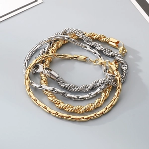 Détails de chaînes torsadées et gourmettes plates plaquées or 18 carats et argent fin