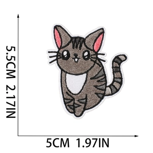 Detailed close-up of grey tabby cat embroidered patch with size dimensions 5.5x5cm