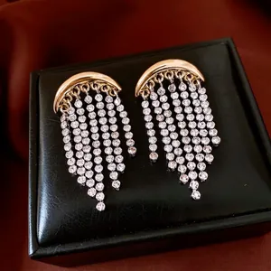 Boucles D'oreilles Luxueuses En Cuivre En Forme De Lune Avec Pampilles En Strass Et Tige En Argent Sterling 925 Pour Femmes