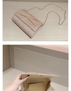 Détails de la pochette de soirée champagne doré avec paillettes et structure interne