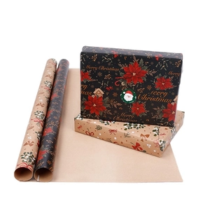 Carta regalo kraft marrone ecologica con stampe UV nere e scritte di Buon Natale
