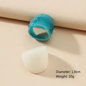 2-piece vintage acrylic resin ring set with blue marble and cream white finish