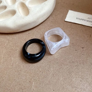Two-piece set with black round resin ring and white marble pattern square acrylic ring