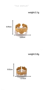 Detailed view of two gold stainless steel rings with precise dimensions and weight specs