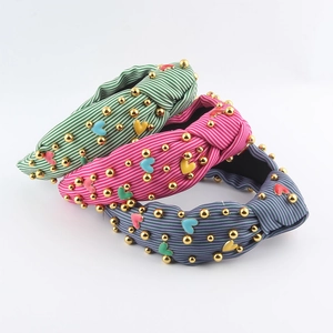 Fashion Knotted Fabric Headband For Women Striped Heart Charm Bead Embellished Hair Hoop Sweet Everyday Hair Accessory