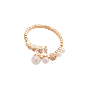 Elegant gold-plated open ring featuring white pearls and sparkling cubic zirconia stones