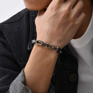 Minimalist square link stainless steel bracelet with a vintage oxidized silver finish