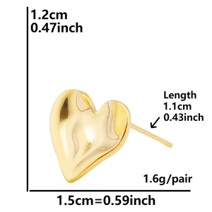 Detailed size chart for 304 stainless steel heart stud earrings with dimensions and weight