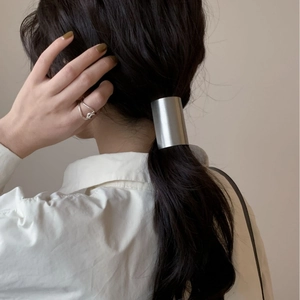 Minimalist silver metal hair cuff and ring set for women's elegant ponytail styling