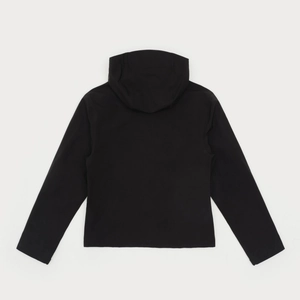 Rückansicht einer schwarzen, winddichten Funktionskapuzenjacke mit lockerer Passform im minimalistischen Stil