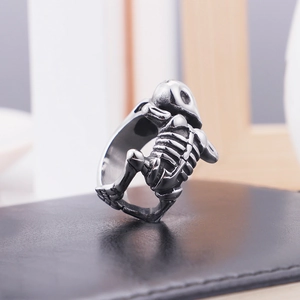 Gothic rabbit skull ring in vintage silver finish, punk style stainless steel jewelry