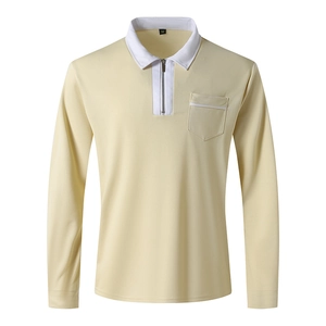 Dettaglio di polo da uomo a manica lunga slim fit con zip e taschino sul petto