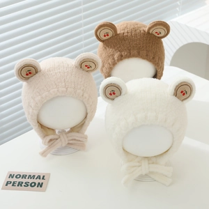 Bonnets d'hiver en peluche pour bébé avec oreilles d'ours et broderie cerise en 3 tons