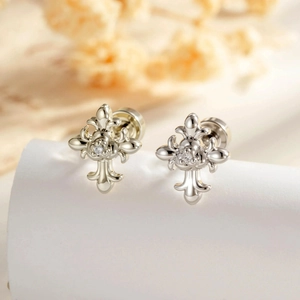 Vintage Gothic Cross Flower Cartilage Stud Titanium Steel Earring Post Zircon Inlaid Screw Back Flat Back Punk Piercing