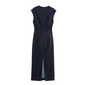 Robe longue en denim bleu foncé sans manches avec fermeture éclair et fente au dos
