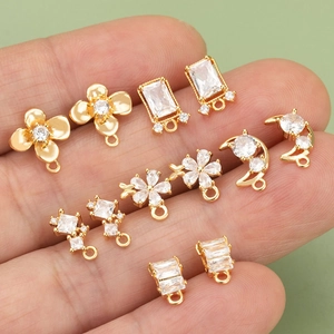 18k vergoldete Blumen- und Mondanhänger mit Zirkon für die DIY Schmuckherstellung