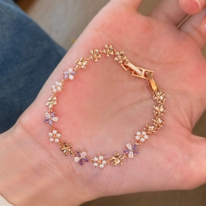 Rose Gold Flower Bracelet With Purple Zircon And Imitation Artificial Pearl French Elegant Sweet Floral Hand Jewelry For Women