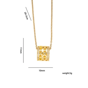 Gold plated pig nose necklace with zircon pavé waist charm and adjustable chain