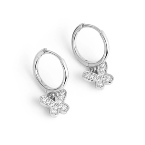 Détail des boucles d'oreilles créoles papillon en argent S925 avec zircons brillants