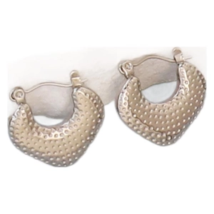 Vintage oval silver geometric earrings with hammered texture and lever back closure