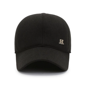 Men's winter baseball cap in black with warm fleece lining and metal R sport logo