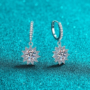 Elegant S925 sterling silver sunflower earrings featuring brilliant moissanite center stones