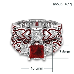 Luxe verzilverde ringen set met rode zirkoon en florale patronen van rood emaille