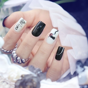 Press On Nails Black White Abstract Face Lines Square Fake Nail Tips Removable Geometric Art Design For Women