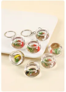 Miniatur Goldfischglas Anhänger mit realistischem Sand und Harzwasser Aquarienszene