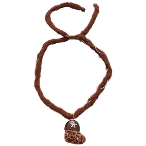 Collier vintage avec pendentif cœur en peluche marron, botte léopard et chaîne argentée