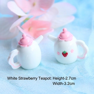 Miniature resin teapot model with strawberry pattern, measuring 2.7x3.2 cm for dollhouse