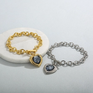 OT clasp stainless steel chain bracelet with heart-shaped crystal in gold and silver
