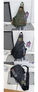 Driehoekaanzicht van de duurzame outdoor crossbodytas met meerdere ritsvakken