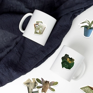 Green Korean ins style waterproof stickers on white ceramic mugs set with floral motifs