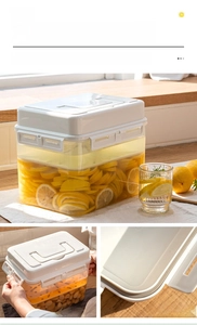 Detail view of the airtight pickle container with leak-proof four-sided locking lid