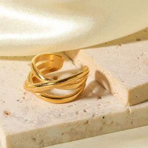 18K gold-plated multilayer crisscross open ring on elegant silk and stone stand