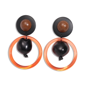 Boucles d'oreilles rétro géométriques avec perles en bois et anneaux en résine orange
